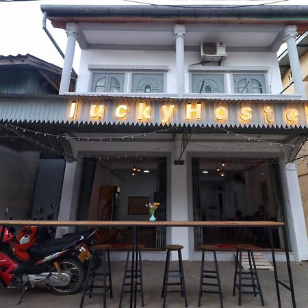 Lucky Hostel Luang Prabang Dış mekan fotoğraf